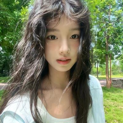 我们都还太年轻2：下一秒封面